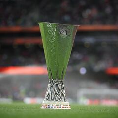 How much prize money do the 2024 Europa League winners get?