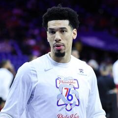 76ers’ Danny Green declares he will return for next season after ACL and LCL tear.