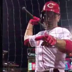 Joey Votto se venga de un fan: "Recuerdo cuando eras delgado"