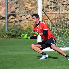 Barreiro, listo para firmar y Saja será el primero en salir del club