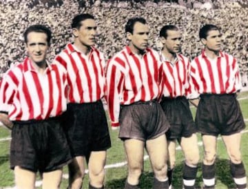 "Los catedr芍ticos" del Athletic formada por Iriondo, Venancio, Zarra, Panizo y Ga赤nza. Tras algunos a?os de sequ赤a, los aficionadors bilba赤nos recuperaron la ilusi車n gracias a una delantera que llev車 al Athletic a ganar una Liga (1943) y tres Copas (1944,45 y 1950), adem芍s de consagrar a Zarra.