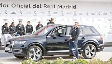 Theo Hernández: Q7 e-tron sport 3.0 TDI 8 speed