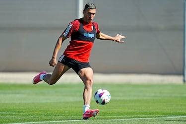 Myrto Uzuni, a la caza de Youssef El Arabi
