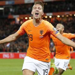 De Jong: "Debería haber marcado tres goles en el Camp Nou"