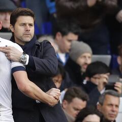 El Tottenham quiere blindar a Kane... y Pochettino le abre la puerta de salida
