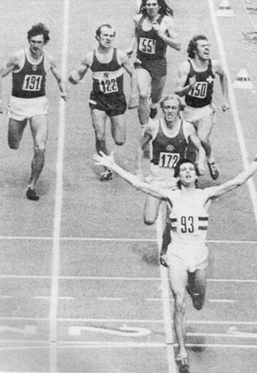 Su primer triunfo internacional importante fue en los 800 m de los Europeos indoor de San Sebasti¨¢n en 1977, con un nuevo r¨¦cord brit¨¢nico (1:46.5)