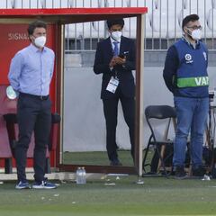 Rubi los saca del ostracismo