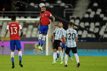 Bravo, Vidal y Messi: las postales del debut de la Roja