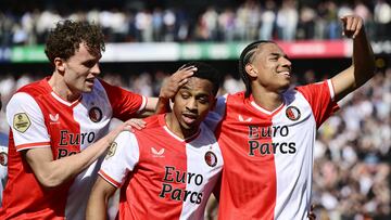 Feyenoord golea 6-0 al Ajax y reafirma su dominio