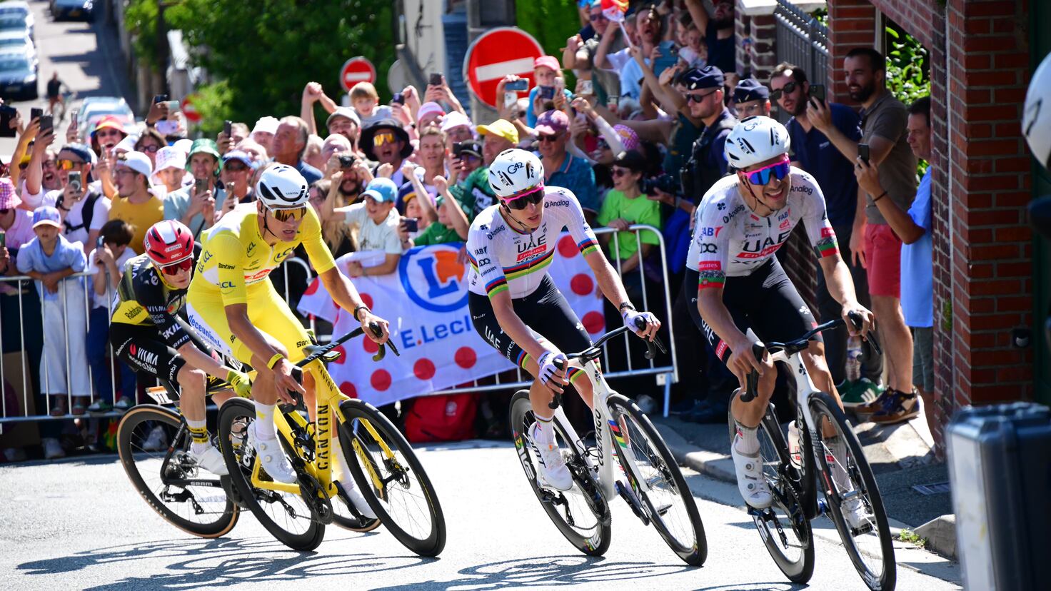 Los españoles en el Tour: Mas se mantiene firme, Carlos Rodríguez sigue perdiendo terreno