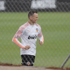 Cheryshev: "Hemos entrenado duro y estamos bien físicamente"