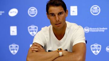 Rafael Nadal atiende a los medios antes de debutar en el Western &amp; Southern Open de Cincinnati.