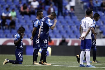 Antes del inicio de cada uno de los partidos, se guardó un minuto de silencio en memoria de las víctimas del sismo en Chiapas.