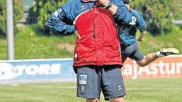 <b>MUY SATISFECHO. </b>El Sporting acaba de atar a Matabuena, un futbolista que agrada a Preciado.