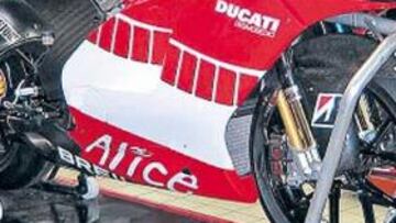 <b>LA NUEVA GP7. </b>Ésta es la moto con la que los italianos de Ducati prentender ganar el título en 2007.