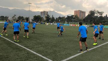 Boca se entrena en Bogotá