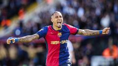 Raphinha recibe el galardón al Jugador de la temporada de LaLiga