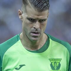 Cuéllar, recibido entre fuertes abucheos en su visita a Valladolid