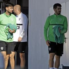 Bigas, Pastore y Josema, bajas en el primer encuentro post Escribá