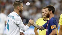 Los jugadores de Real Madrid y Barcelona, Sergio Ramos y Leo Messi, antes de un Cl&aacute;sico.