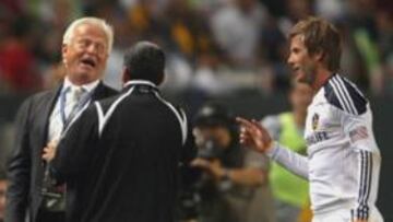 Beckham discute con el técnico de los Red Bulls en pleno partido.