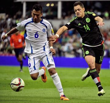 Javier le ha hecho también cuatro goles a los salvadoreños en su carrera.