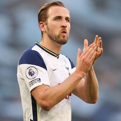 Manchester City: Kane signing "very difficult", says Lee
