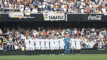 Éste fue el once que dispuso Claudio Ranieri para empezar el partido de las Leyendas del Valencia ante las de las Selección Española.