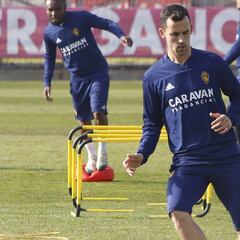 El Zaragoza está obligado a ganar a un Elche en racha