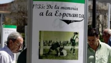 <b>HOMENAJE. </b>Ayer se inauguró en Sevilla una exposición sobre la temporada exitosa de 1934-35.