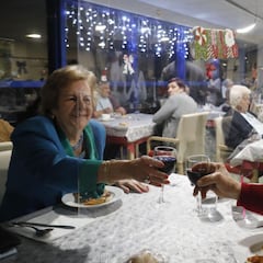 Qué hacer si un familiar da positivo por COVID: test más efectivo, cuarentena y dónde llamar