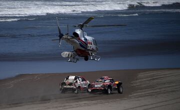 Stephane Peterhansel de Francia.