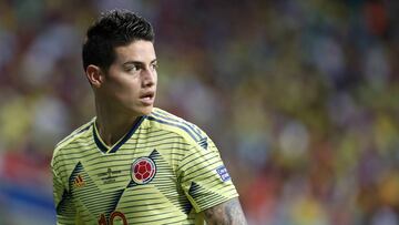 El N¨¢poles espera a James