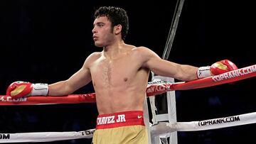 Julio C&eacute;sar Chavez Jr conf&iacute;a en noquear a Anderson Silva en tres o cuatro rounds y as&iacute; poder tener su revancha ante Sa&uacute;l &#039;Canelo&#039; &Aacute;lvarez.