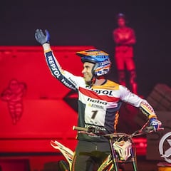 Toni Bou gana en Austria y sentencia
