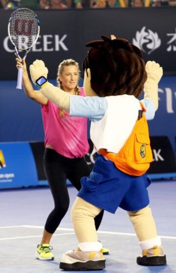 Las grandes figuras del tenis compartieron con los niños antes de que comience en torneo.