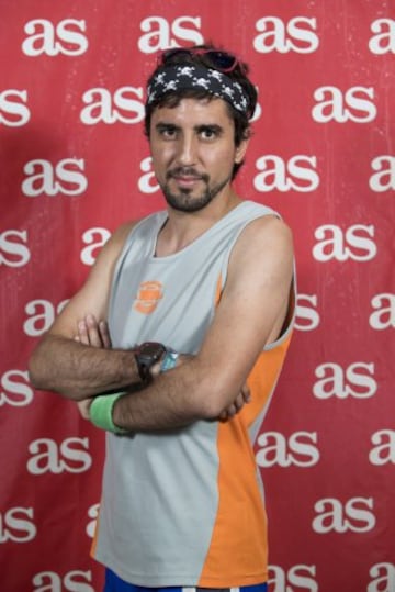 V¨ª?ctor Sienes.