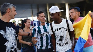 Jugadores del Deportivo le dan la bienvenida a Marlos Moreno