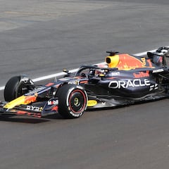 Checo mira a Verstappen de tú a tú: “El equipo me apoya”