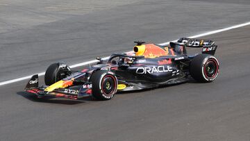 Baku (Azerbaijan), 30/04/2023.- Dutch Formula One driver Max Verstappen of Red Bull Racing in action during the 2023 Formula One Grand Prix of Azerbaijan at the Baku City circuit, Azerbaijan, 30 April 2023. (Fórmula Uno, Azerbaiyán) EFE/EPA/ALI HAIDER
