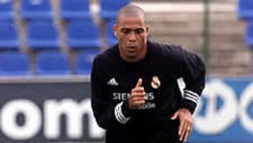 <b>A PUNTO</B>. Ronaldo se encuentra cada día mejor y espera el día de su debut con muchas ganas. Hoy ha realizado tan sólo trabajo físico.