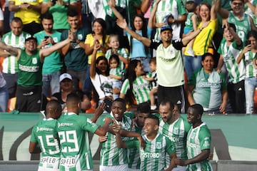 Atlético Nacional ganó con goles de Barcos y Vladimir