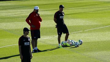 04/08/17 ENTRENAMIENTO ATLETICO DE MADRID
MONO BURGOS CHOLO SIMEONE ENTRENADOR