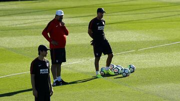 04/08/17 ENTRENAMIENTO ATLETICO DE MADRID 
 MONO BURGOS CHOLO SIMEONE ENTRENADOR 