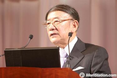 El expresidente de SEGA Enterprises Hayao Nakayama firma con Virgin Play