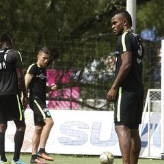 Borja: "Es irresponsable que entre gente armada al estadio"