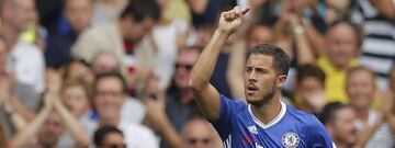 Hazard celebrates scoring against Burnley