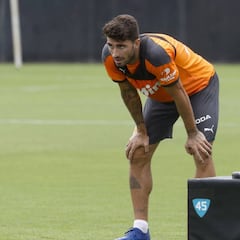 El Valencia, a expensas de movimientos en el lateral derecho