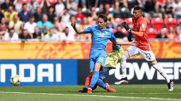 La Selección llegó a cuartos de final con la ilusión de hacer historia pero un error al comienzo del partido y un expulsado al final, arrebata la opción de llegar a semifinal.