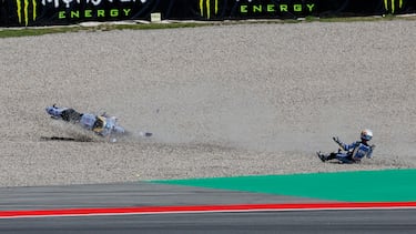 La caída ocurrió en la curva 10, a falta de tres vueltas para el final.